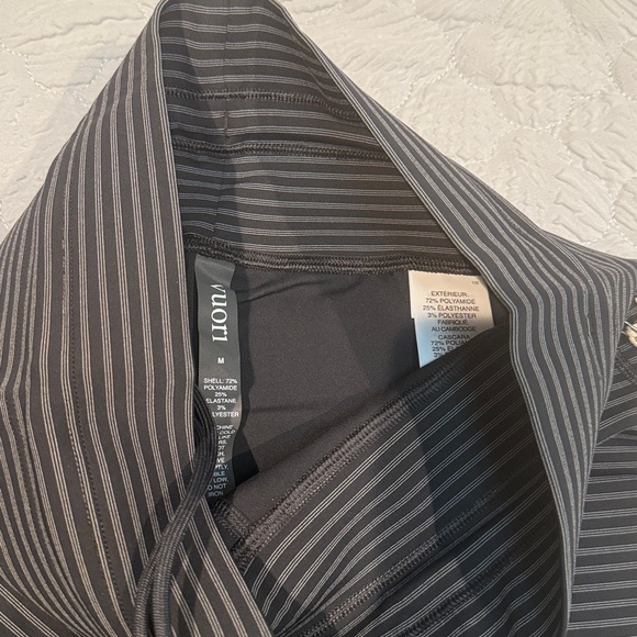 Vuori Stripe Daily Legging szM NWT ink stripe - Picture 4 of 9